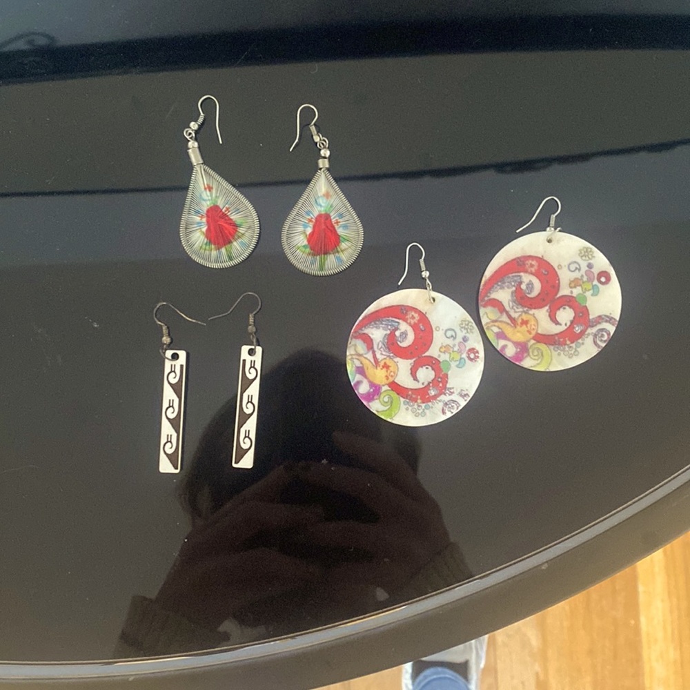 Decorative earrings